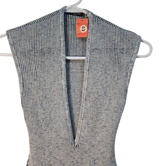 Gray Sleeveless Knit Jumpsuit - Picture 3 of 10